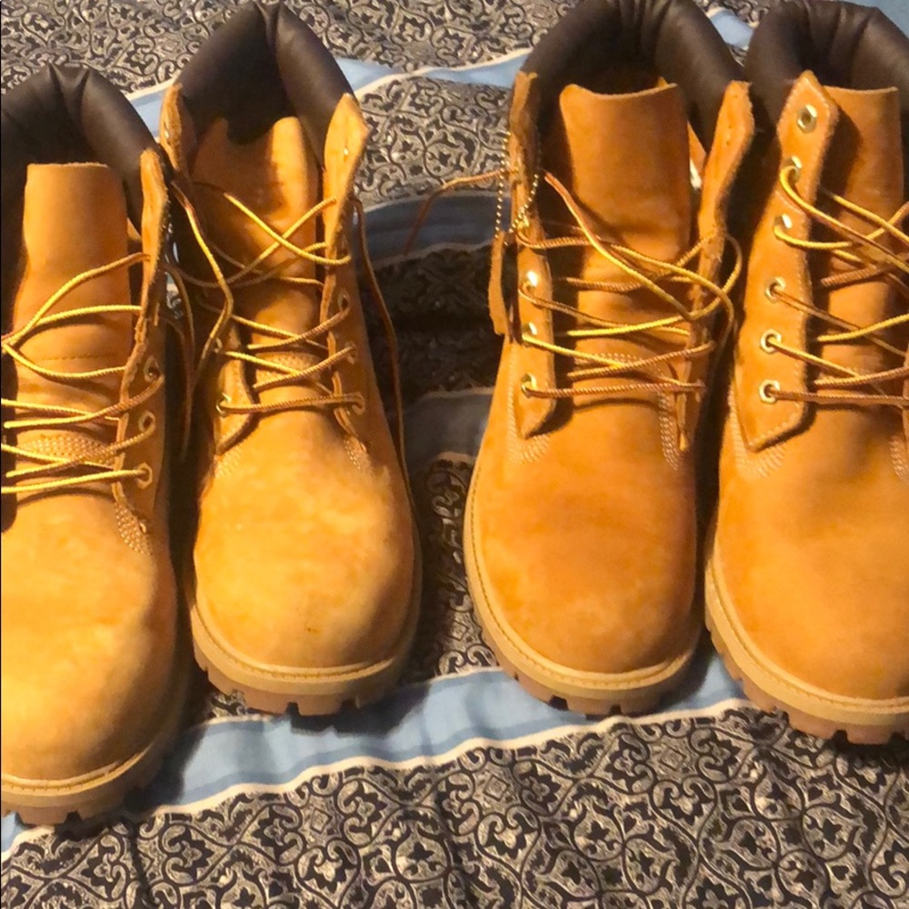 Boys Timberland Boots Barely Worn/ Look like new